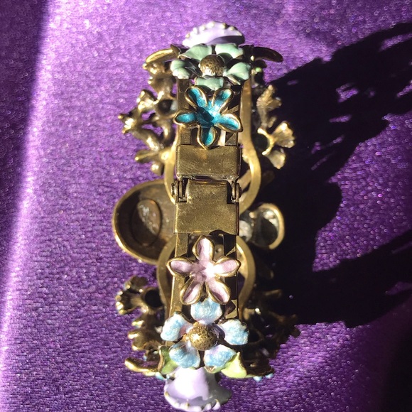 Kirks Folly hinged clamper cuff bracelet - Picture 8 of 10